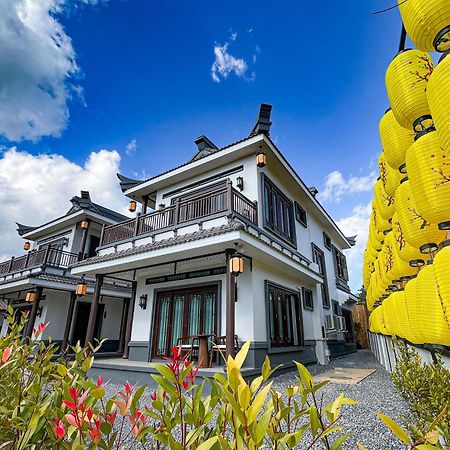 Longlai Kezhan Ban Rak Thai Buitenkant foto