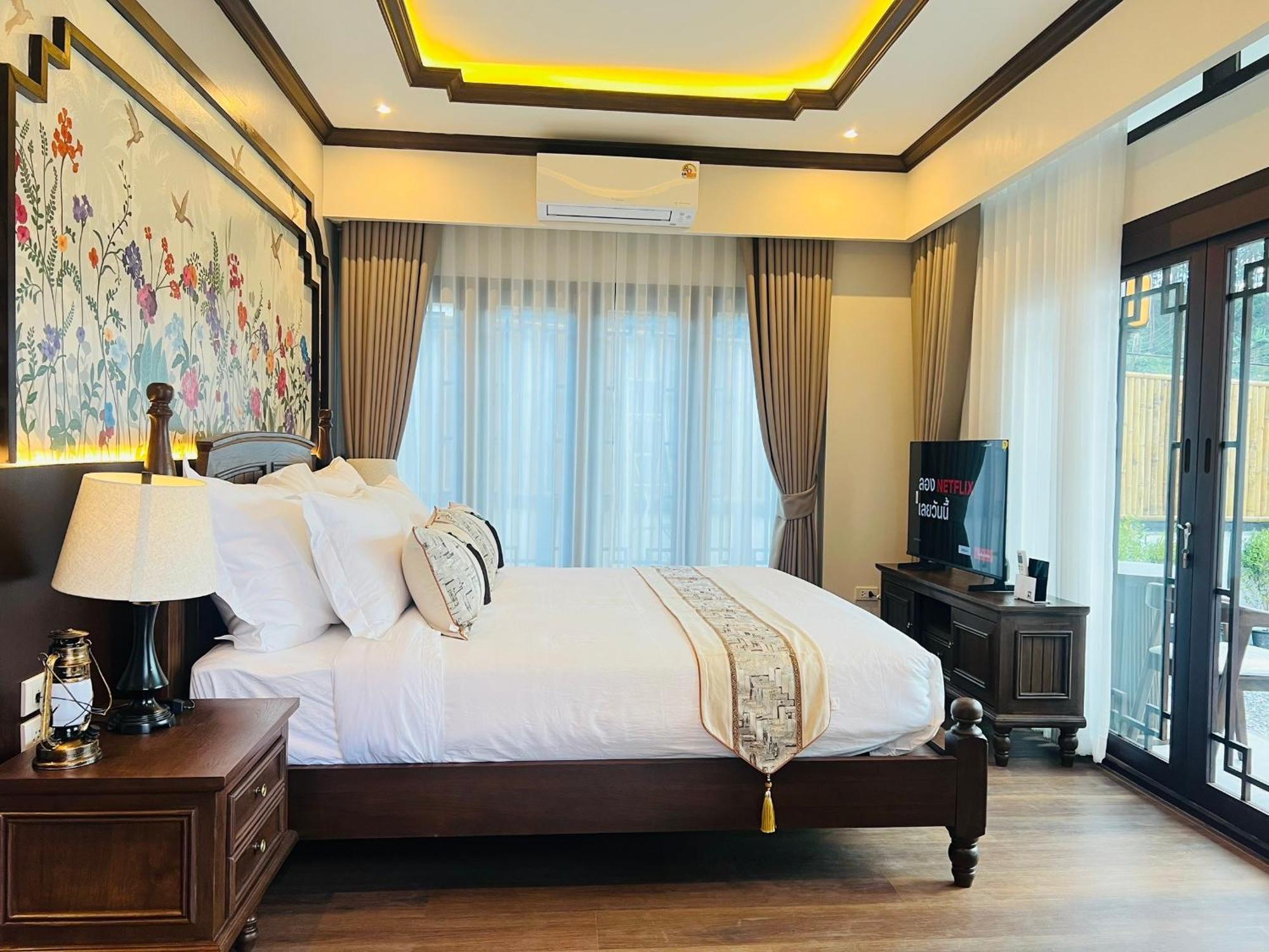 Longlai Kezhan Ban Rak Thai Buitenkant foto